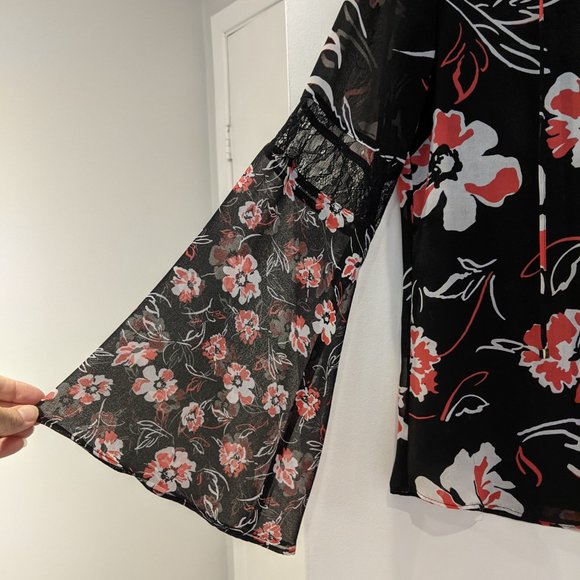 Calvin Klein Long Sleeve Floral Bell Sleeves Blouse Size XS - Picture 5 of 14